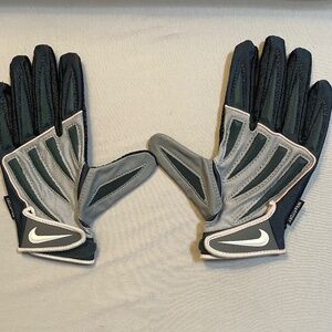 Nike Dreadlock Assassin FITDRY Football Gloves - Small